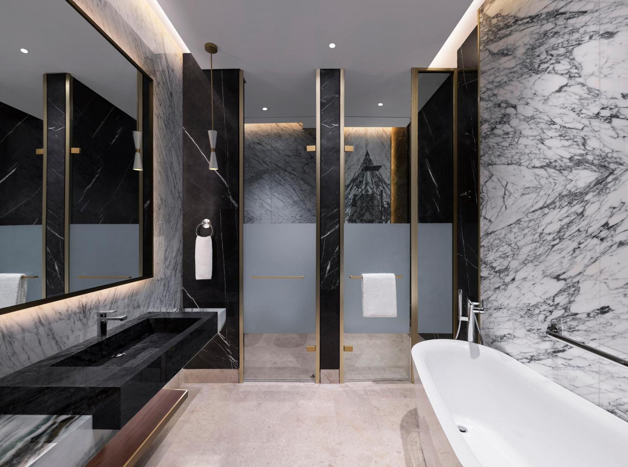 Velero Hotel Doha Lusail Kültér fotó Bathroom