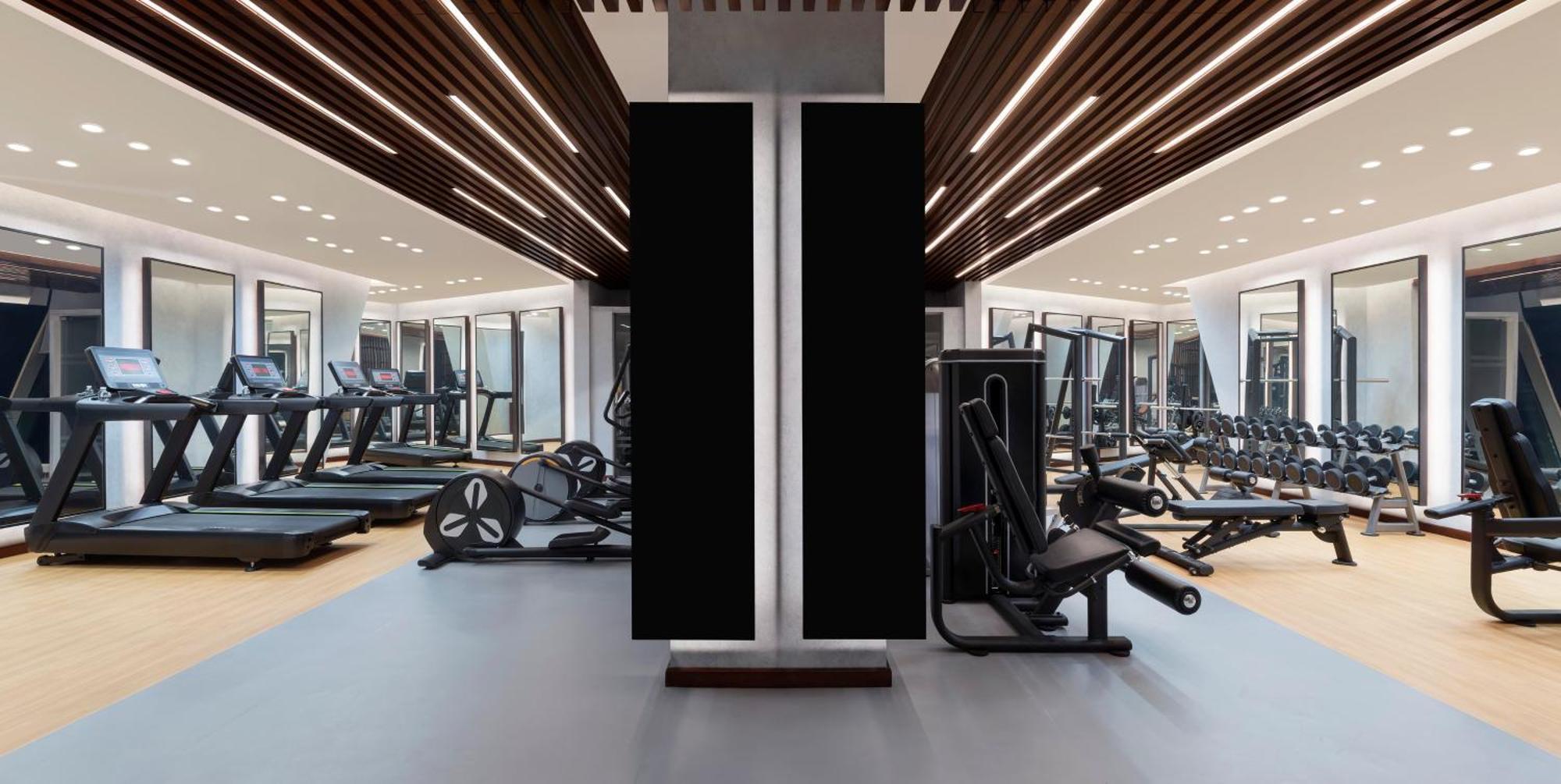 Velero Hotel Doha Lusail Kültér fotó The gym at The Ivy Collection