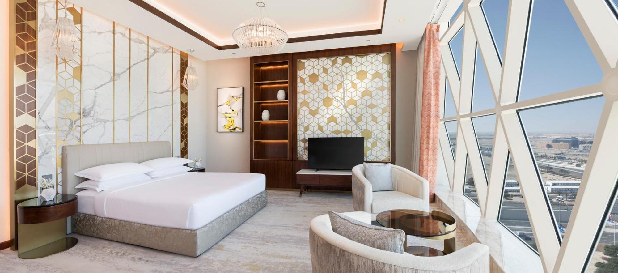 Velero Hotel Doha Lusail Kültér fotó A bedroom at the hotel