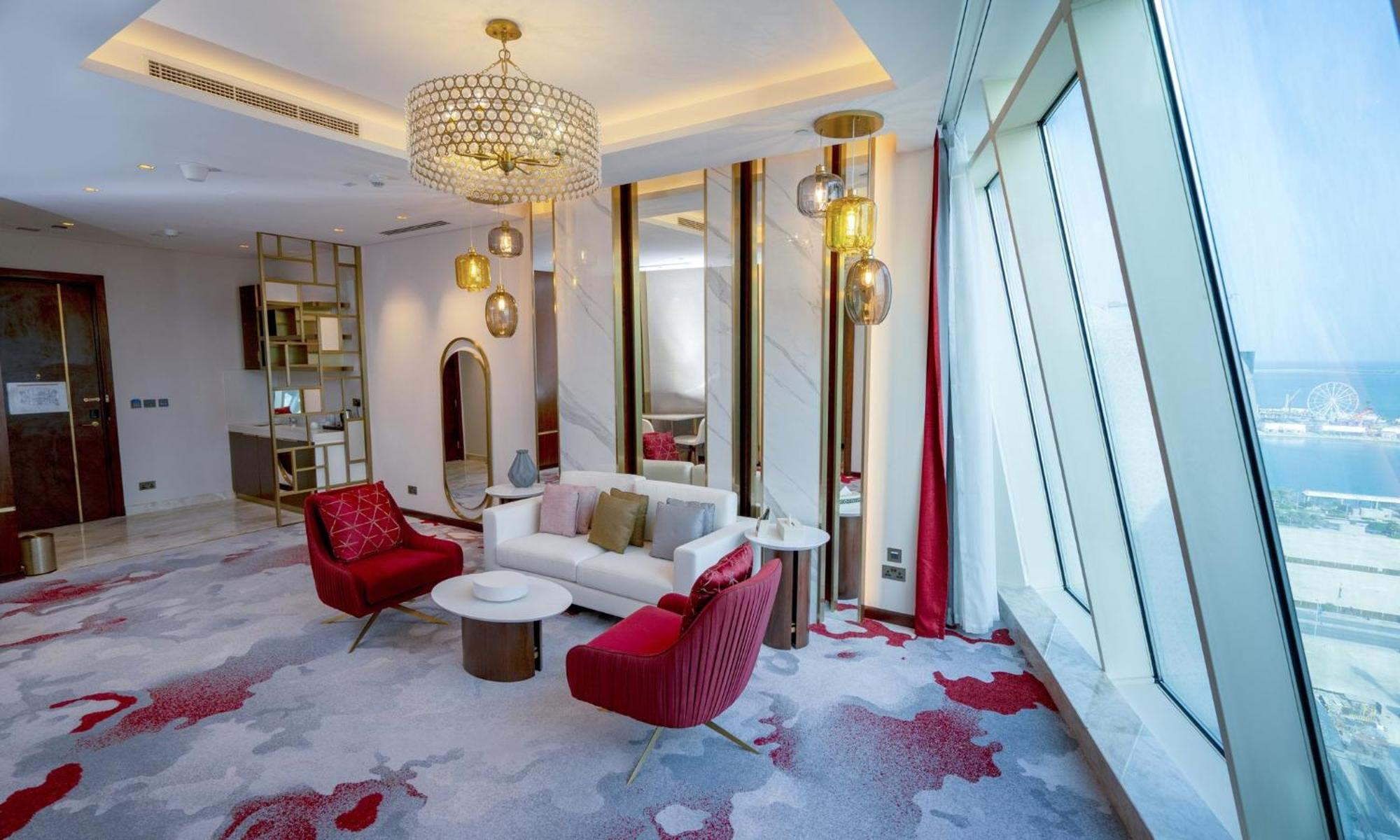 Velero Hotel Doha Lusail Kültér fotó A suite at the hotel