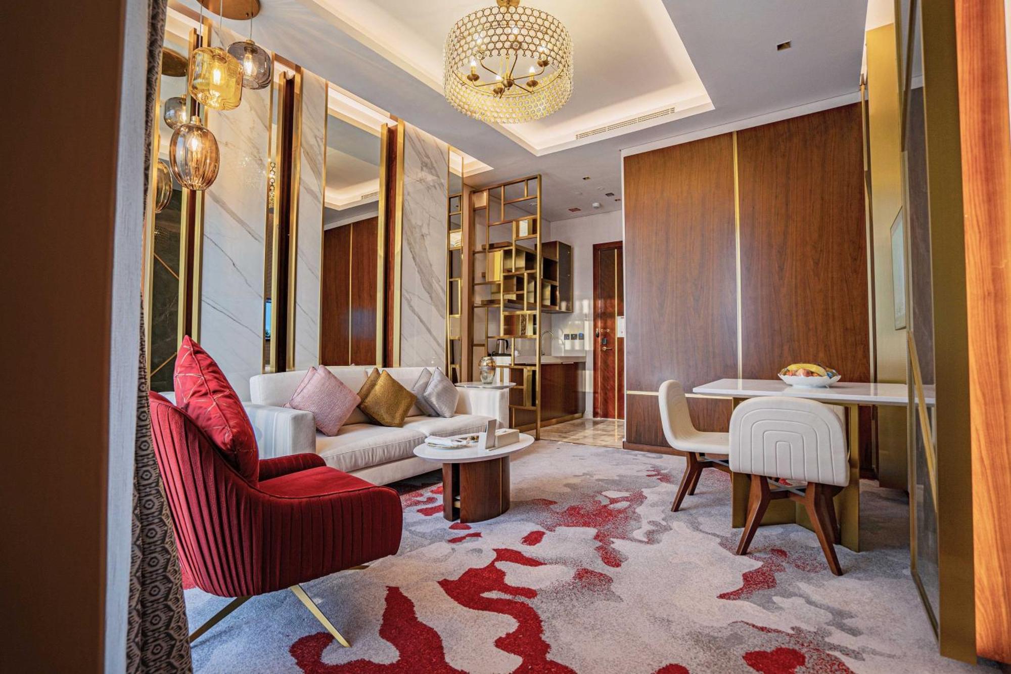 Velero Hotel Doha Lusail Kültér fotó A suite at the hotel